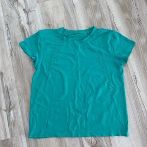 lululemon athletica Teal Short Sleeve Tee